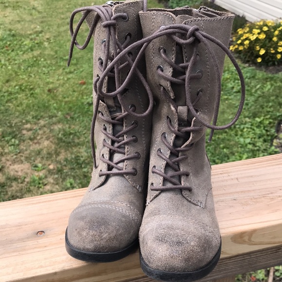 ALDO boots lace up suede nice boot like new size 5 - Picture 2 of 5